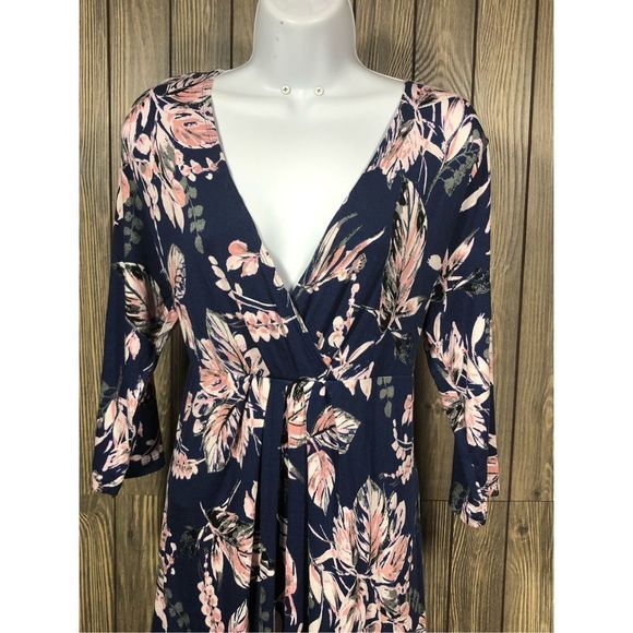 Flutter & Kick size Medium maternity dress - Picture 2 of 5